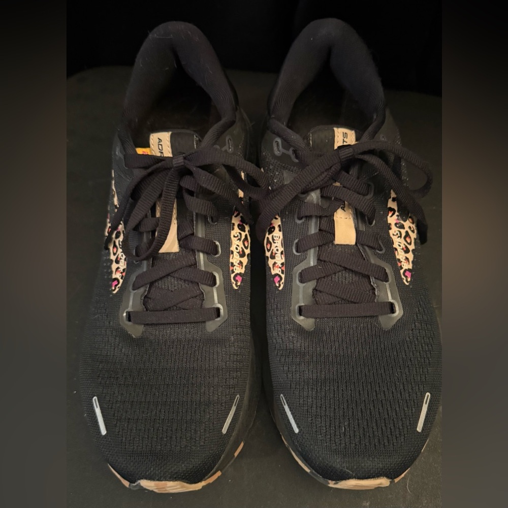 Brooks Black and Leopard Adrenaline GTS 22 Women's Athletic Shoes size 9